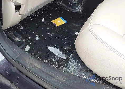 2015 Mercedes-Benz Gla 250 4Matic z USA, uszkodzony, nr VIN WDCTG4GB7FJ110919